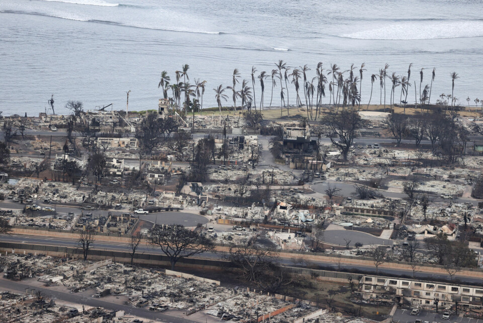 Turistbyen Lahaina er blevet ramt af en skovbrand, der har fået byen til at lige noget fra en krigszone.