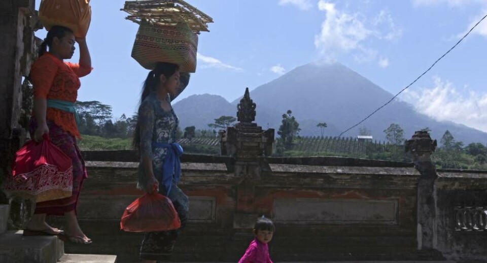 100.000 flygter fra vulkan på Bali