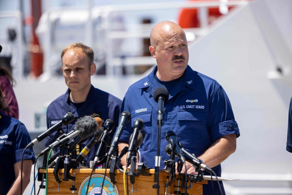 Kaptajn i den amerikanske kystvagt Jamie Frederick understreger onsdag amerikansk tid, at der fortsat er tale om en redningsmission i forbindelse med eftersøgningen af miniubåden 'Titan'.