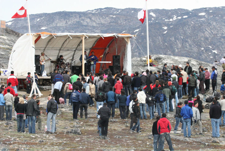 Der bliver en udendørs scene ved den gamle heliport i Ilulissat.
