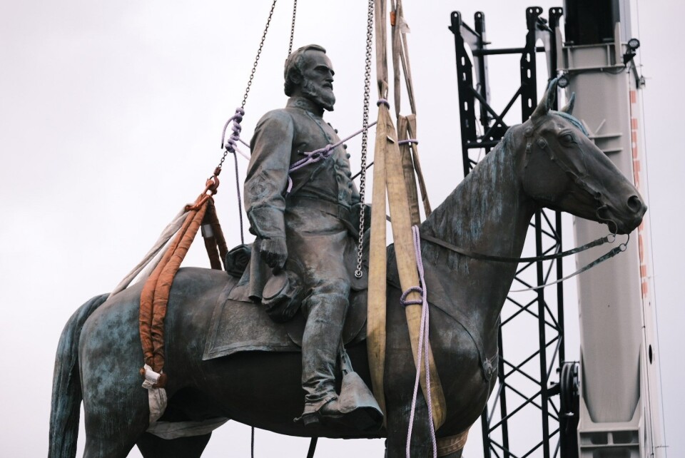 Sydstatsby fjerner statue af general