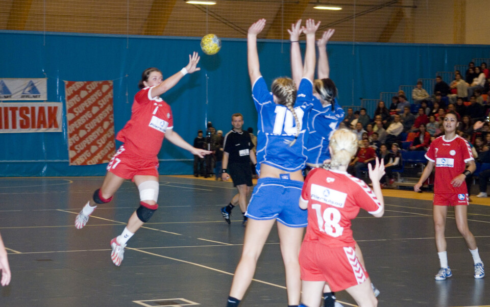 Grønlandske håndboldkvinder får formentlig VM-kampe i 2014