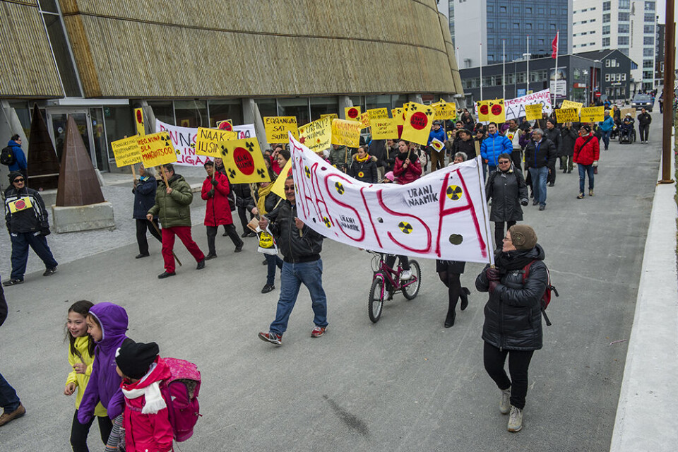 Foto fra demonstration i forbindelse med Inatsisartuts seneste debat om folkeafstemning