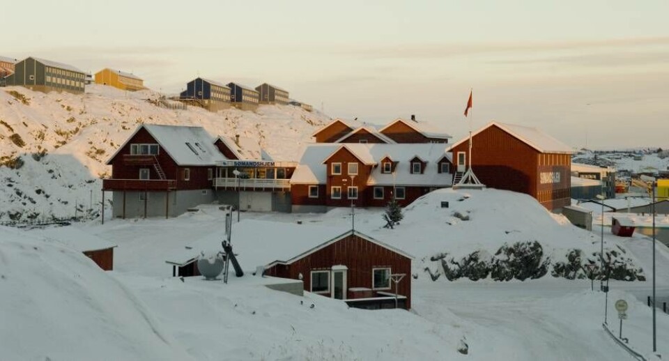 Ansatte fra Sømandshjemmet gravede forkommen mand ud af snemasserne (arkivfoto).