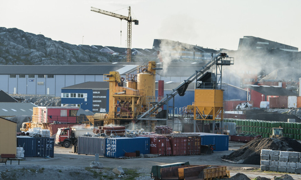 Nuuk: Der asfalteres som aldrig før