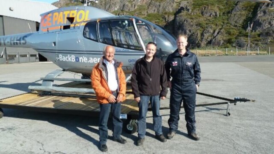 Sydgrønland: Fra venstre DMI's direktør Lars Prahm, klima-, energi- og bygningsminister Martin Lidegaard og pilot Søren Thor Jørgensen. Foto: Nicolai Kliem/DMI