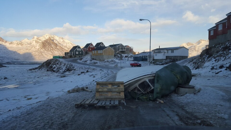 I slutningen af september sidste år, blev byen ramt af en meget voldsom piteraq, der forårsagede skader mange steder i byen og omkring halvtreds borgere blev evakueret under stormen.