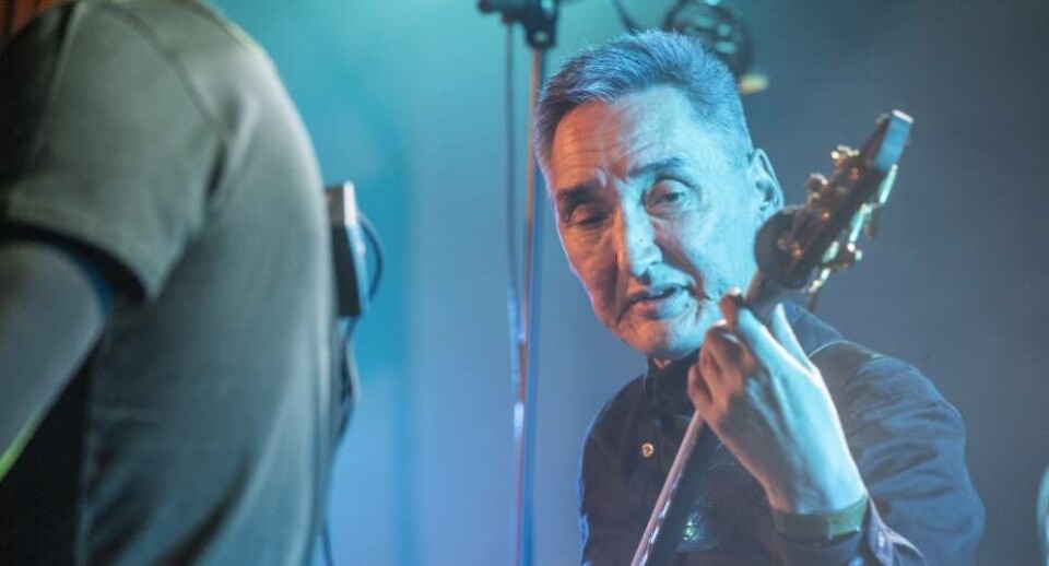 Et af de mange bands, Jorsi Sørensen har spillet med, er Ulf Fleischer og Paarisa-band.