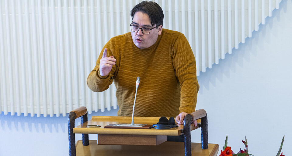 Aqqalu Jerimiassen, formand for Atassut – og elev under grønlandiseringen.