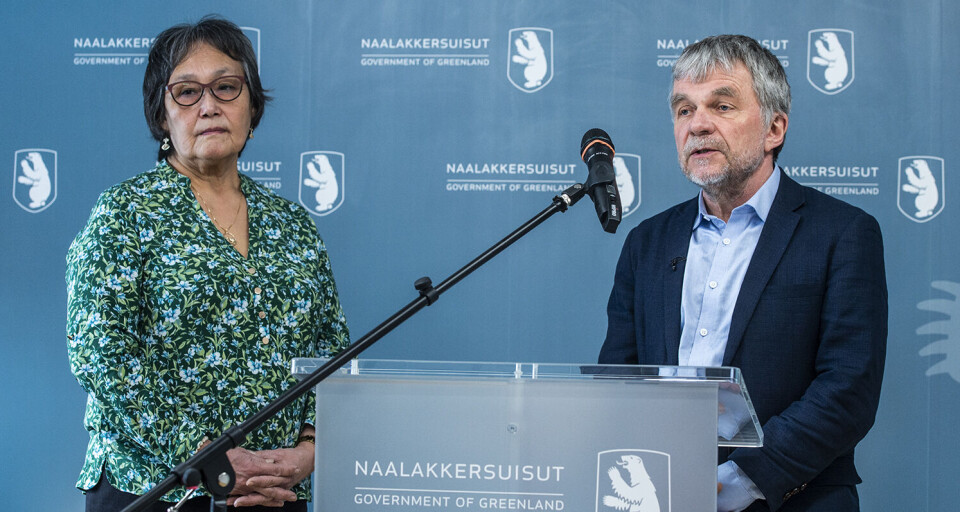 Martha Abelsen og Henrik L. Hansen holdt lørdag pressemøde om corona-situationen.