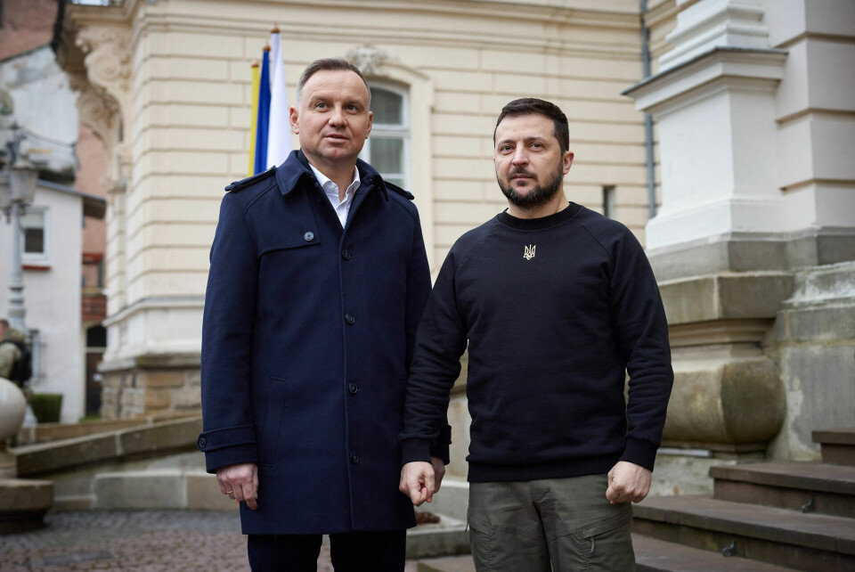 Ukraines præsident. Volodymyr Zelenskyj, mødtes onsdag med sin polske kollega, Andrzej Duda, og Litauens præsident, Gitanas Nauseda, i byen Lviv i det vestlige Ukraine. Duda sagde ved den lejlighed, at Polen vil levere Leopard-kampvogne til Ukraine.