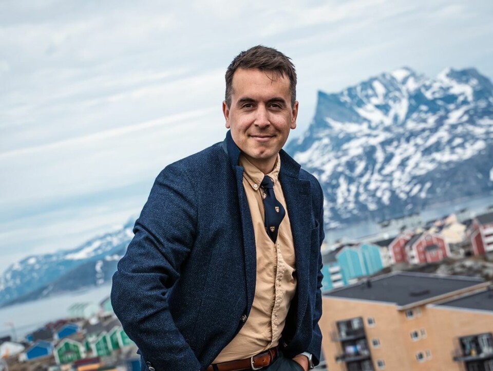 - Jens- Jakob Sandgreen nunanut tamalaanut sammisumik isiginnittaaseqarpoq tassuunalu nunatsinnit isiginnittaaseq aamma saqqummiunneqarsinnaalluni, Verner Hammeken oqarpoq
