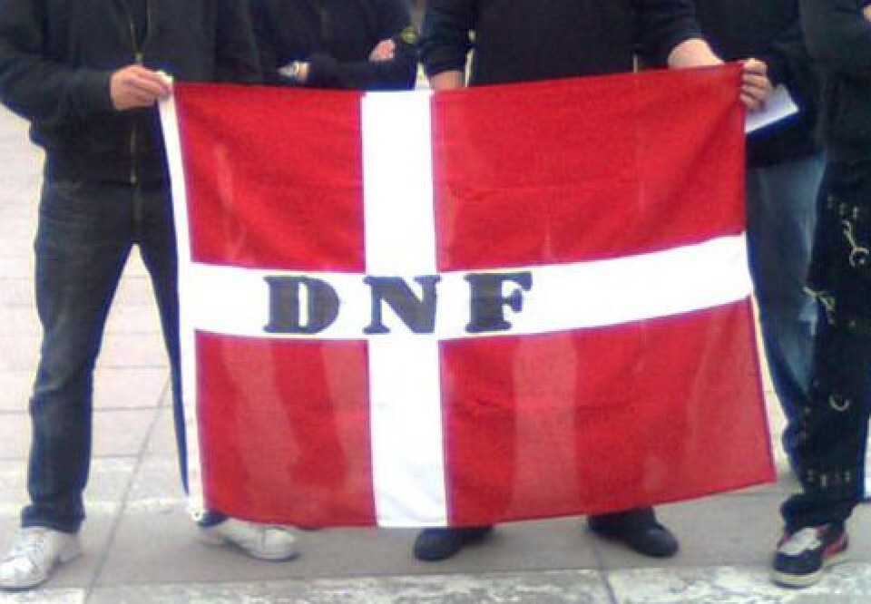 DNF, Danmarks Nationale Front, tager ellers afstand fra begivenhederne i Oslo, men ifølge E.B. kamptræner de i Rusland. Skærmbilled fra dnf's site