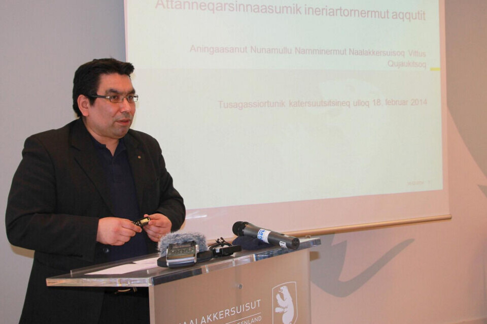 Vittus Qujaukitsoq har trukket forslag om nye afgifter tilbage en måned efter, han fremlagde forslaget på et pressemøde