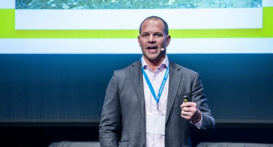 Ifølge direktør i Ironbark Michael Jardine, der deltog i Future Greenland-konferencen i Nuuk for nylig, så er det planen, at råmateriale af zink-koncentrat skal udskibes ombord på to skibe, der på skift skal sejle hver tre ture hen over en kort periode på en måned eller to.