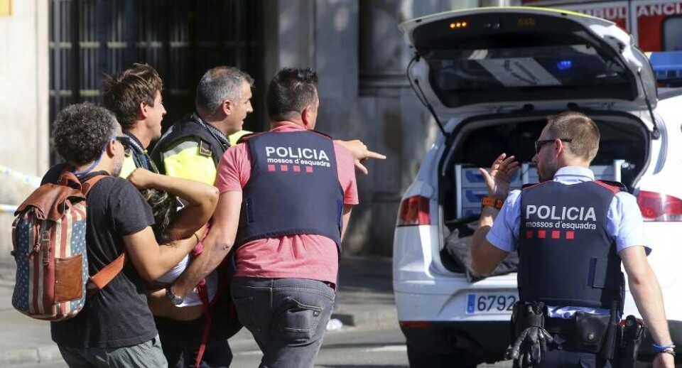 En varevogn har påkørt flere mennesker på La Rambla i den spanske storby Barcelona
