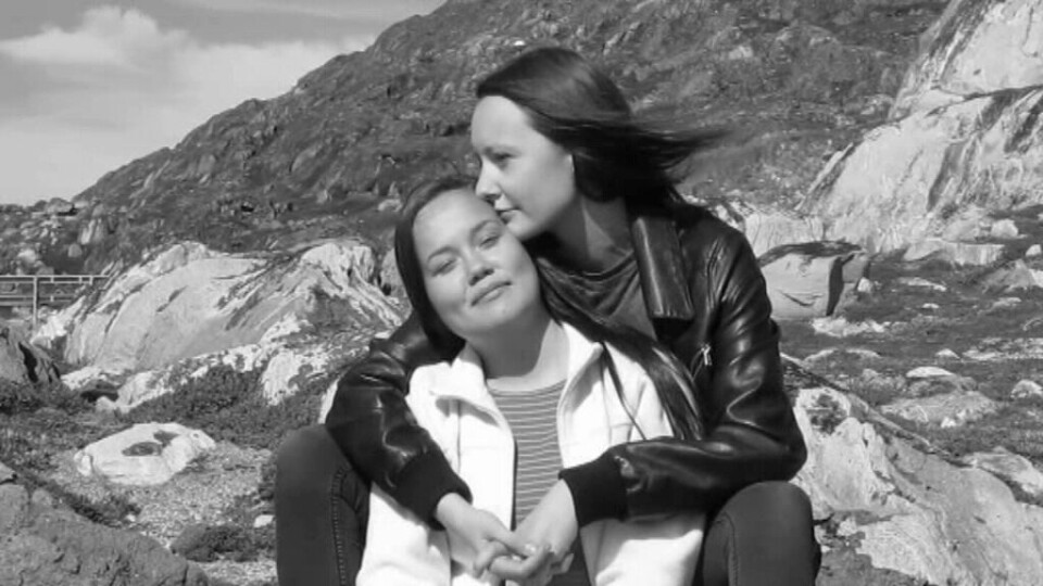 En anden scene fra filmen. Foto: Kristian Nygård Og en tredje scene. Foto: Kristian Nygård Scene fra ’Nivi’. Ifølge filmskaber Kristian Nygård er spillefilmen en stærk og rå film fra nutidens Grønland om kærlighed, kriminalitet og om at leve på trods af traumatiske begivenheder i fortiden. Foto: Kristian Nygård En anden scene fra filmen. Foto: Kristian Nygård Og en tredje scene. Foto: Kristian Nygård Scene fra ’Nivi’. Ifølge filmskaber Kristian Nygård er spillefilmen en stærk og rå film fra nutidens Grønland om kærlighed, kriminalitet og om at leve på trods af traumatiske begivenheder i fortiden. Foto: Kristian Nygård En anden scene fra filmen. Foto: Kristian Nygård