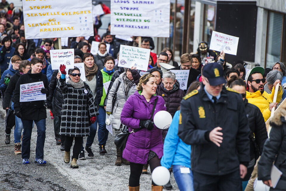 For to år siden var der optog i Nuuk og andre byer mod seksuelle overgreb. Nu er en samlet handlingsplan på vej. Seksuelle overgreb, demonstration, optog, Nuuk
