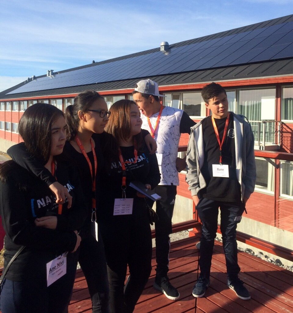 Det hele foregår på Hotel Arctic i Ilulissat NakuusaBørnetopmødet slutter på lørdag NakuusaI disse dage er der børnetopmøde i Ilulissat, som Nakuusa arrangerer NakuusaUnder børnetopmødet deltager 46 børn NakuusaDet hele foregår på Hotel Arctic i Ilulissat NakuusaBørnetopmødet slutter på lørdag NakuusaI disse dage er der børnetopmøde i Ilulissat, som Nakuusa arrangerer NakuusaUnder børnetopmødet deltager 46 børn Nakuusa