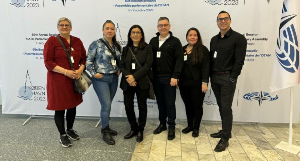 Den grønlandske delegation fra v.: Mariia Simonsen, Nivi Olsen, Mariane Paviasen,Pele Broberg, Doris Jensen, Kuno Fencker. Pipaluk Lynge var ikke til stede, da billedet blevtaget.