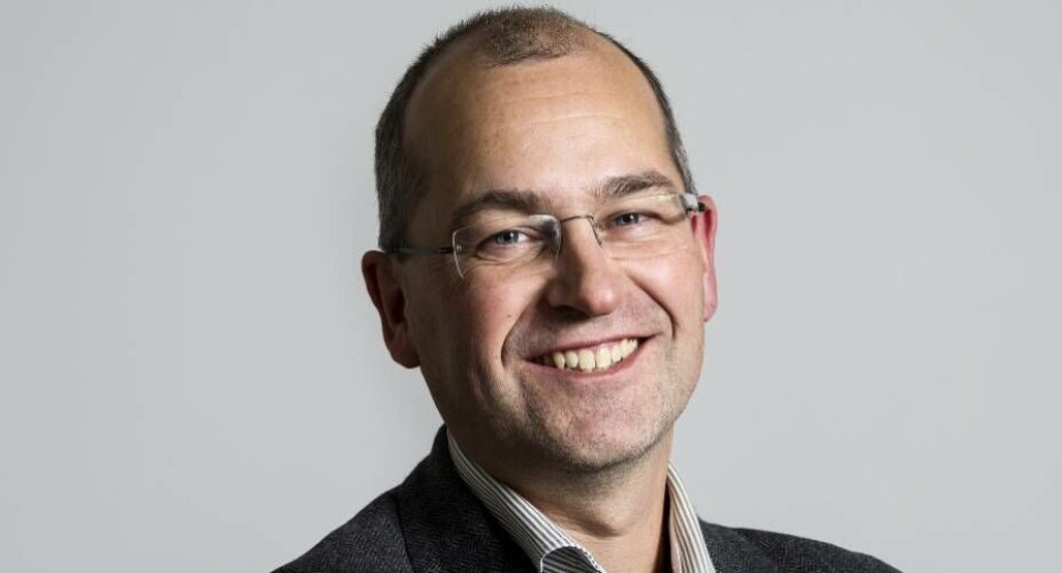 Det lægejob jeg har her som regionslæge indebærer, at man er overlæge med personaleansvar og har det administrative ansvar. Men som det er nu, så overskygges lægegerningen af administrative opgaver.