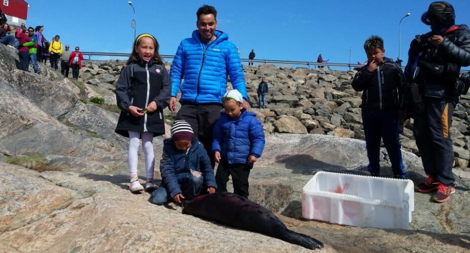 Karl-Jørgen Enoksen vandt sælfangstkonkurrencen i nationaldagen i Sisimiut. Han har nu vundet konkurrencen to år i træk