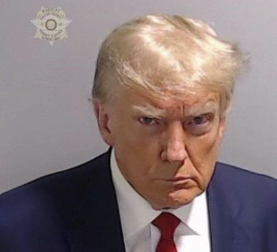 Donald Trumps forbryderbillede er blevet offentliggjort natten til fredag dansk tid af politiet i Fulton County.