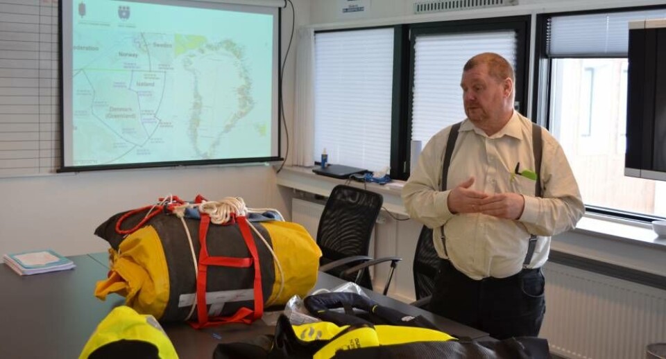 Esmar Bergstrøm fra søfartsskolen Imarsiornermik Ilinniarfik Nukappiaaluk Hansen Nukappiaaluk HansenJohan Westen fra Grønlands Politi Nukappiaaluk HansenHer blev tallene vist fra eftersøgningerne sidste år Nukappiaaluk HansenEsmar Bergstrøm fra søfartsskolen Imarsiornermik Ilinniarfik Nukappiaaluk Hansen Nukappiaaluk HansenJohan Westen fra Grønlands Politi Nukappiaaluk HansenHer blev tallene vist fra eftersøgningerne sidste år Nukappiaaluk Hansen