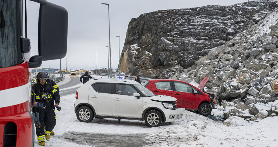 Alle passagerer kunne selv komme ud af bilerne efter uheldet, men er kørt på sana for en sikkerheds skyld