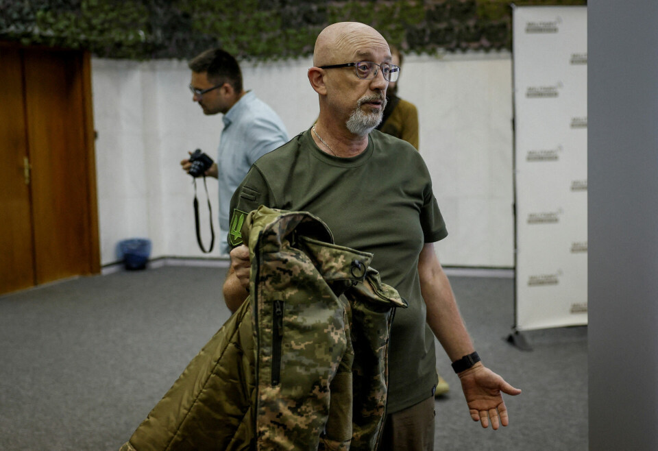 57-årige Oleksij Reznikov har mandag officielt afleveret sin afskedsbegæring