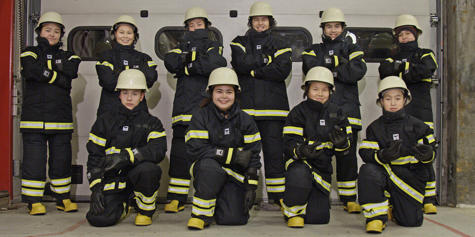 Stolte unge brandfolk fra Sisimiut.