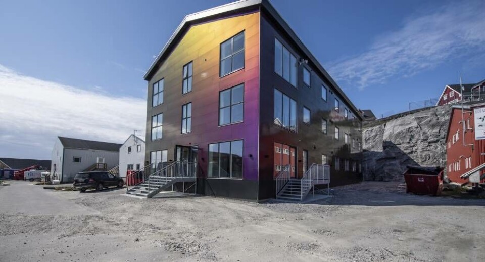 Hotel Aurora er åbnet i Nuuk her i midten af juli. – Fra 1. august kører vi så i fuld drift. Der er ikke helt udsolgt, men bookingerne ser fornuftigt ud i øjeblikket, siger direktøren Jesper Øraker, der ejer Greenland Escape