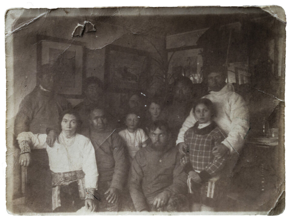 Et af mange gamle fotos, som indgår i udstillingen Ikerasak