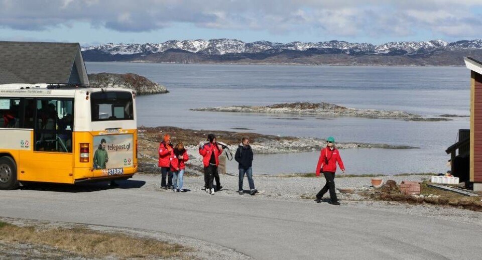 Turisterne på rundtur i Nuuk Greenland CruisesKrydstogtturisterne blev også kørt af Nuup Bussii Greenland Cruises Greenland CruisesSea Spirit i havn Greenland CruisesBesøg med foredrag fra politiker Naaja Nathanielsen (IA) Greenland CruisesTuristerne på rundtur i Nuuk Greenland CruisesKrydstogtturisterne blev også kørt af Nuup Bussii Greenland Cruises Greenland CruisesSea Spirit i havn Greenland CruisesBesøg med foredrag fra politiker Naaja Nathanielsen (IA) Greenland CruisesTuristerne på rundtur i Nuuk Greenland Cruises