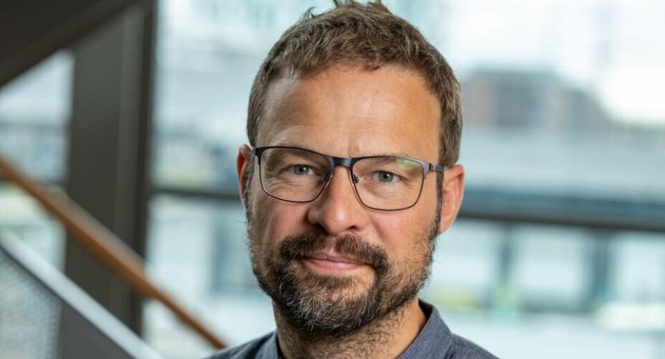 - Så længe man insisterer på at beholde rigsfællesskabet, så er det er definition i Grundloven, at alle folketingsmedlemmer er lige meget værd, siger Ulrik Pram Gad.
