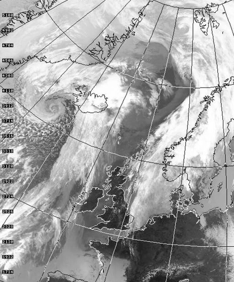 Et typisk satellitbillede fra april fra DMI. Her fra den 10. april, hvor der bliver pumpet lun luft op mellem England og Danmark. Foto fra AVHRR/Dundee. Kortet fra DMI viser hvor temperaturerne er blevet målt. Ill. DMI Et typisk satellitbillede fra april fra DMI. Her fra den 10. april, hvor der bliver pumpet lun luft op mellem England og Danmark. Foto fra AVHRR/Dundee. Kortet fra DMI viser hvor temperaturerne er blevet målt. Ill. DMI Et typisk satellitbillede fra april fra DMI. Her fra den 10. april, hvor der bliver pumpet lun luft op mellem England og Danmark. Foto fra AVHRR/Dundee. Kortet fra DMI viser hvor temperaturerne er blevet målt. Ill. DMI