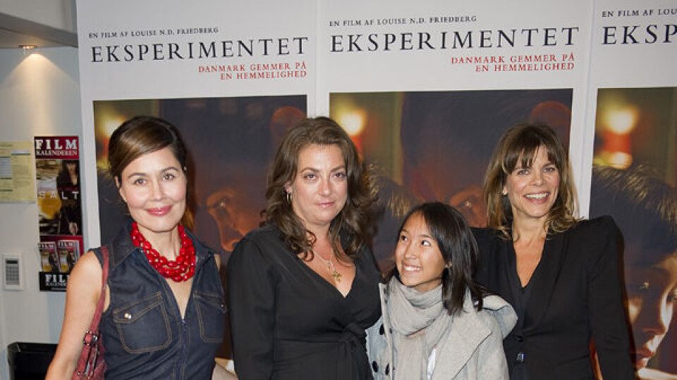 Nukaka Coster-Waldau, Louise Friedberg, Laura Skaarup Jensen og Ellen Hillingsø, ankommer tirsdag i gallapremieren på filmen Eksperimentet i Imperial Bio i København. Polfoto: Kenneth Meyer