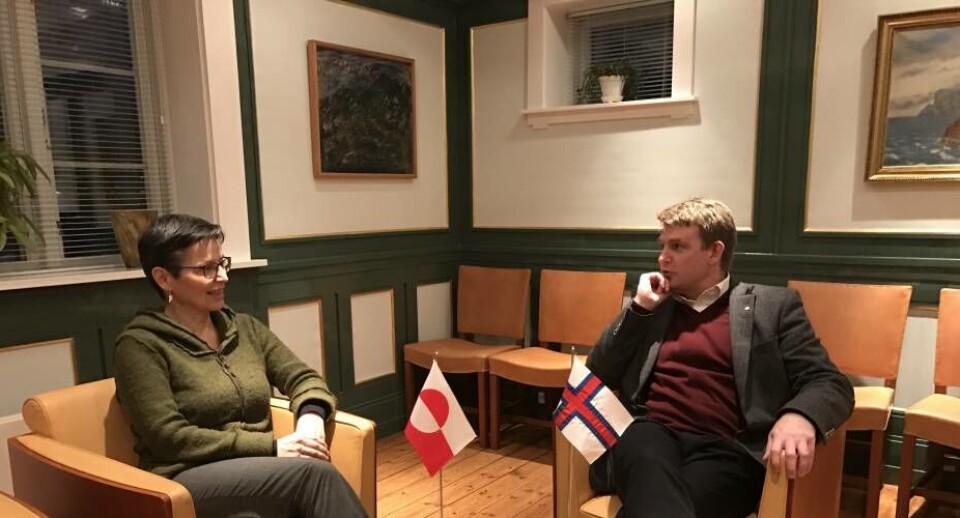 Naalakkersuisoq Suka K. Frederiksen sammen med den færøske lagmand Aksel V. Johannesen