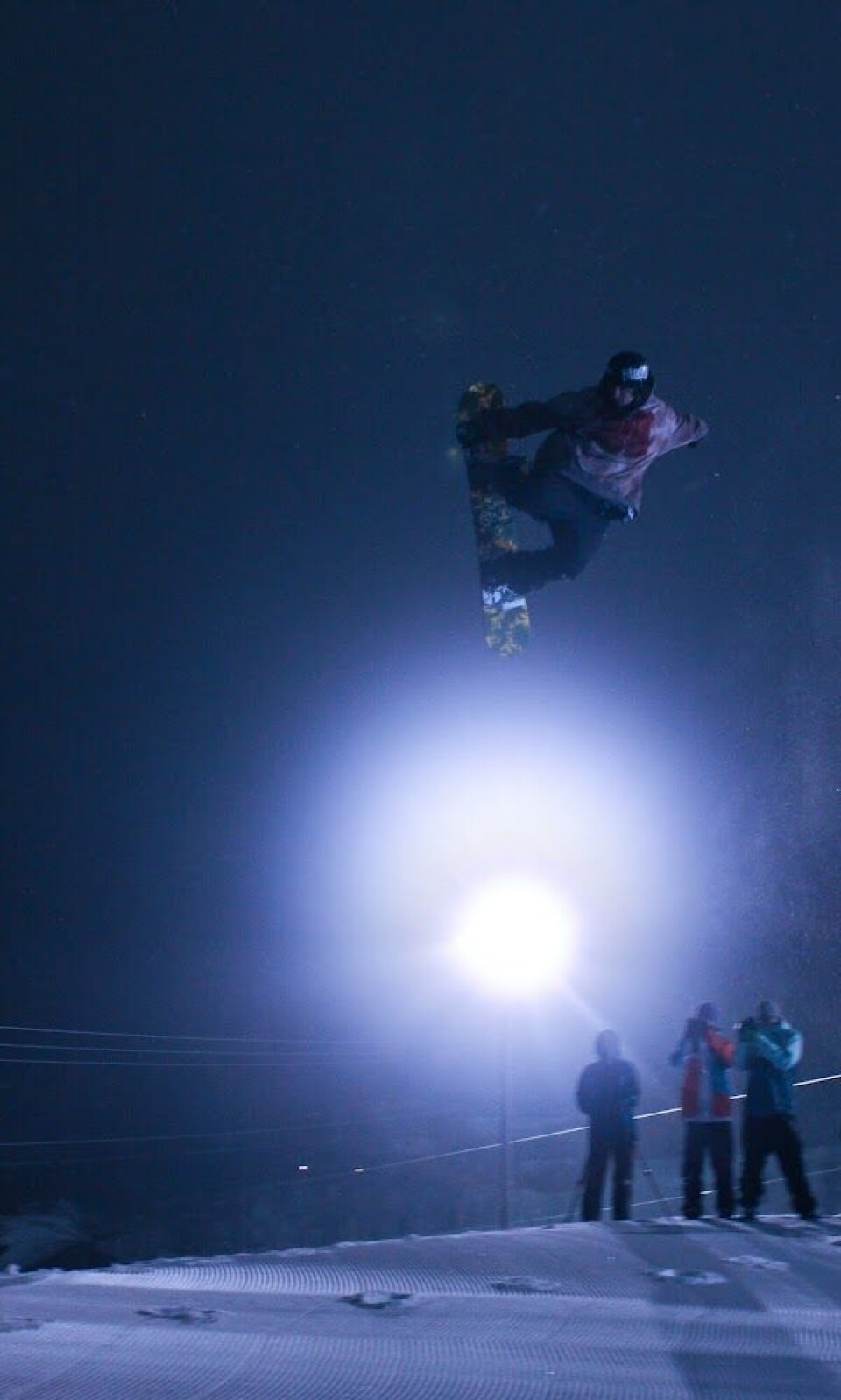 Michael Damgaard i gang i finalen i Big Air. Foto: Maggie Olkuska Michael Damgaard med sin præmie for at blive nummer tre ved DM. Foto: Maggie Olkuska Big Air bliver afviklet i kunstlys – hvilket giver flotte billeder. Her Michael Damgaard i aktion. Foto: Maggie Olkuska Michael Damgaard i gang i finalen i Big Air. Foto: Maggie Olkuska Michael Damgaard med sin præmie for at blive nummer tre ved DM. Foto: Maggie Olkuska Big Air bliver afviklet i kunstlys – hvilket giver flotte billeder. Her Michael Damgaard i aktion. Foto: Maggie Olkuska Michael Damgaard i gang i finalen i Big Air. Foto: Maggie Olkuska