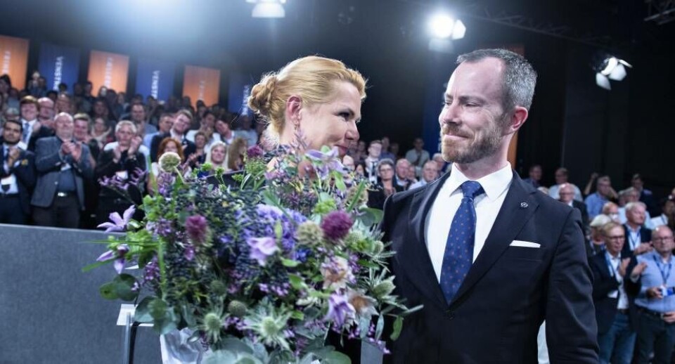 Jakob Ellemann-Jensen gratulerer Inger Støjberg