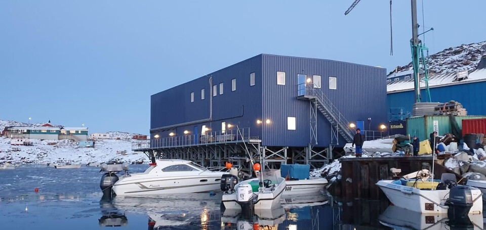 Fiskefabrikken i Nuussuaq, som har en frysekapacitet på 500 tons, holder produktionen og indhandlingen kørende hele vinteren.