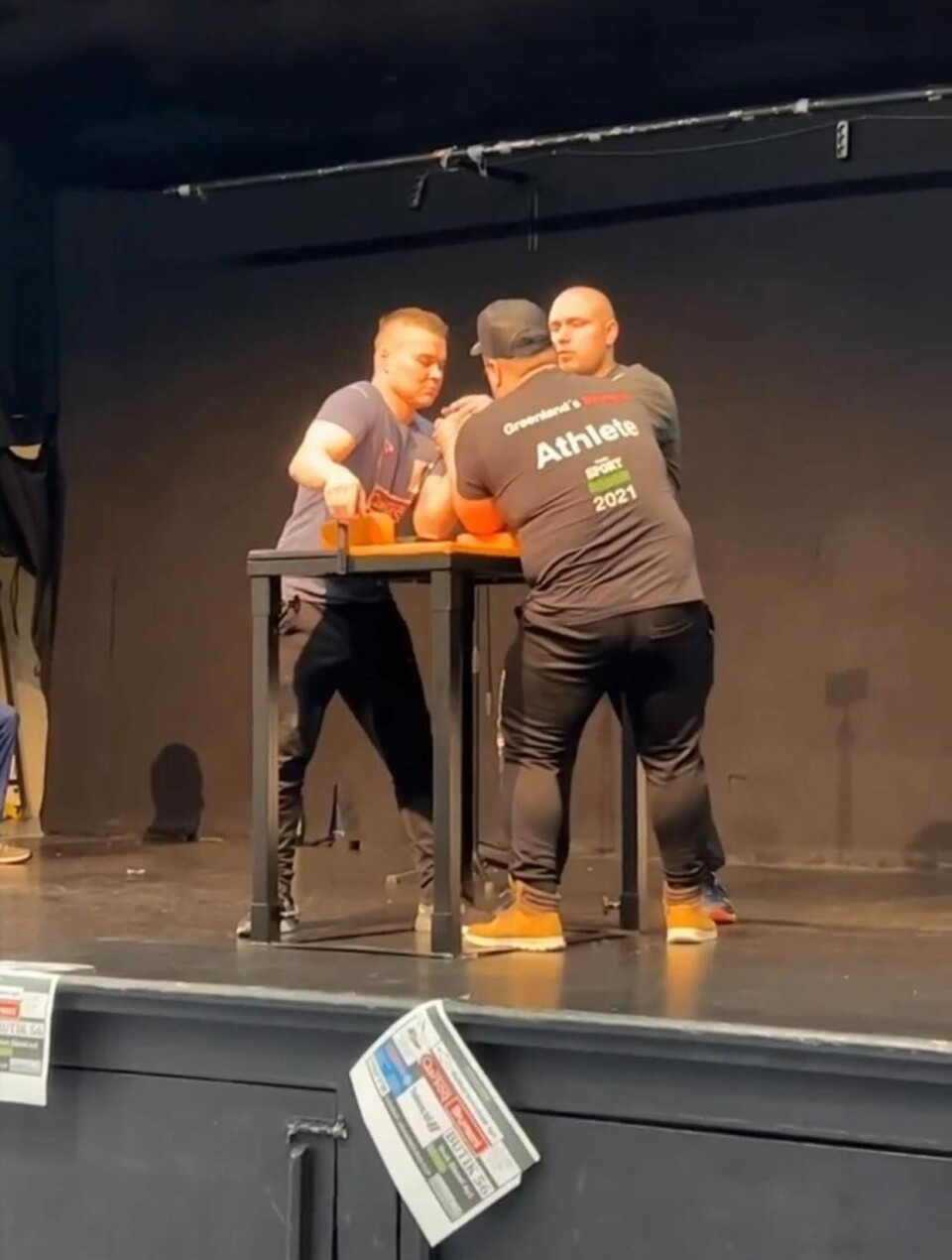 Lørdag var der '' i kulturhuset Semermiut i Ilulissat. Ilulissat Armwrestling Cup