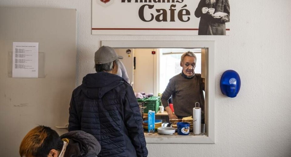 Frelsens Hær har sikret mad til de hjemløse for de næste par dage. Det kræver flere donationer for at holde åbent sommeren ud, siger frivillig.