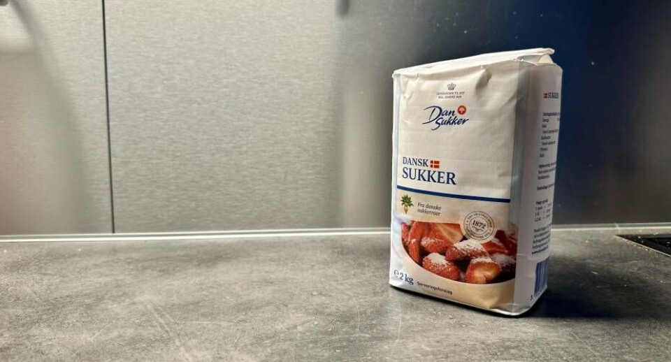 Kilopris på sukker sænkes efter afgift på sukker og sirup er fjernet. Afgiftnedsættelse gælder ikke sukkerholdige varer som slik og morgenmad, lyder det fra butikker, der har fået en liste af varer, hvor afgiften er fjernet.