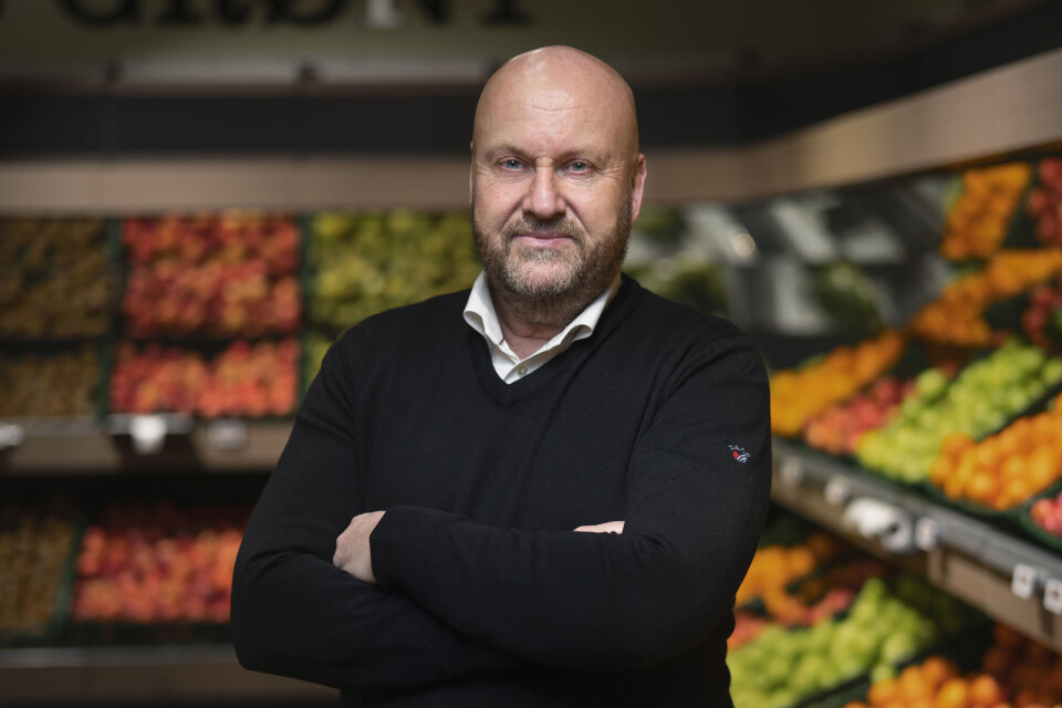 Kampen om den kvalificerede arbejdskraft i Grønland er hårdere end nogensinde, fortæller Pisiffik-direktør Per Steen Larsen.