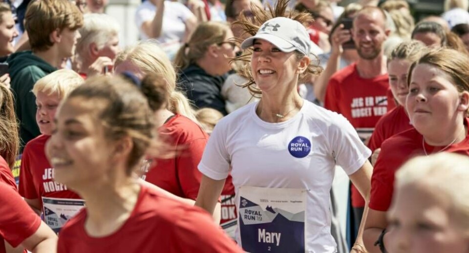 Kronprinsesse Mary løb One mile med Julemærkebørnene til Royal Run Danmark i Aalborg