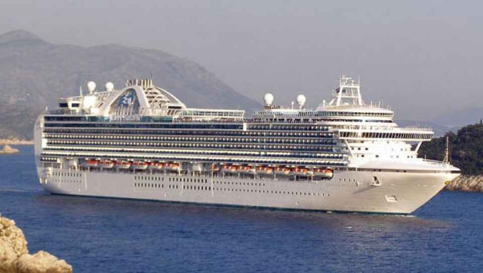 Omkring 3000 passagerer er ombord på Emerald Princess, der søndag kommer til Qaqortoq fra Island. Foto: www.ships-info.info