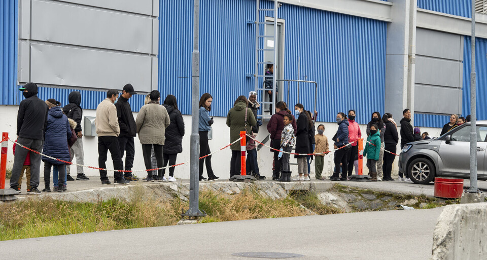 Mange mennesker blev coronatestet i Nuuk onsdag.