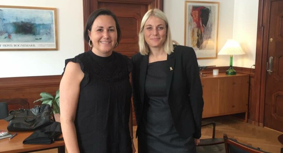 Aaja Chemnitz Larsen (IA) – her til et møde med dansk forsvarsminister. Foto: IA.