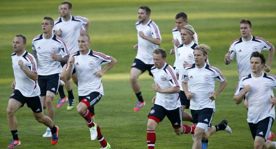 I dag spiller Danmark skæbne kamp mod Tyskland. Her er de danske spillere igang med træningen op til kampen.Michael Probst
